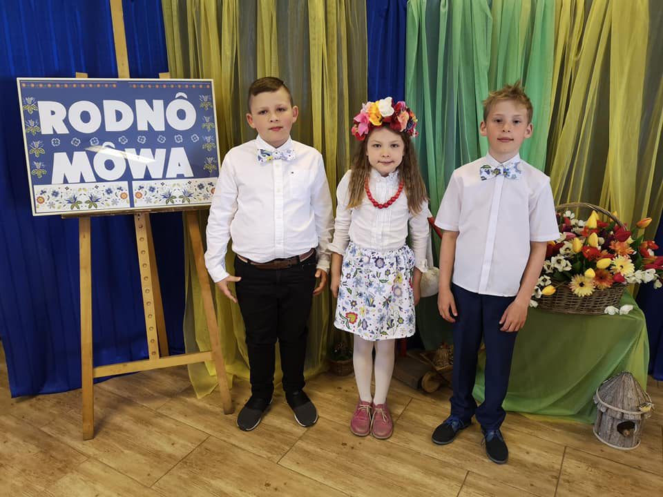Gminne eliminacje do 48. Konkursu Recytatorskiego Literatury Kaszubskiej „Rodnô Mòwa”. Nowa Wieś Lęborka 7.05.2019.