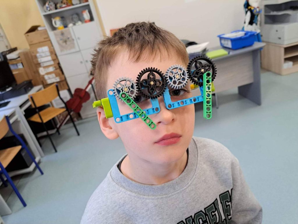 Laboratorium wynalazców – zajęcia z robotyki